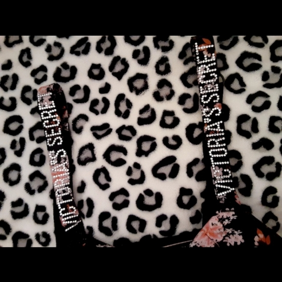 2pc Victoria Secret set - Picture 8 of 14